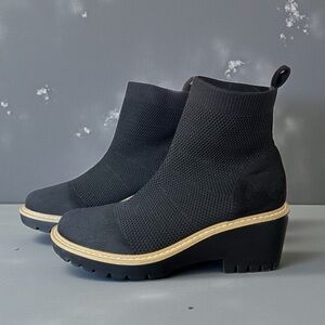 Nicole Miller Black Knit Ankle Booties